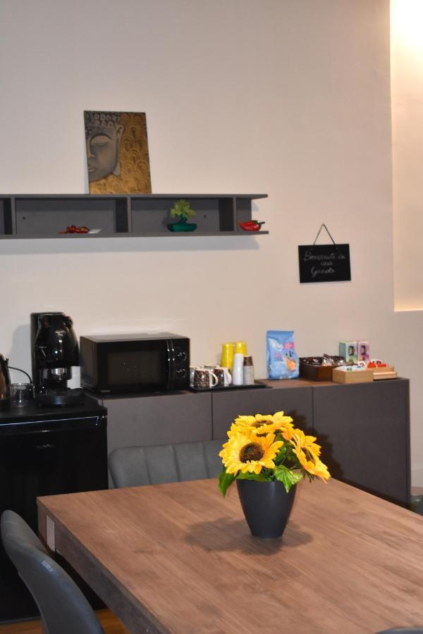 Casa Vacanze Oikia - Room Girasole Neapol Exteriér fotografie