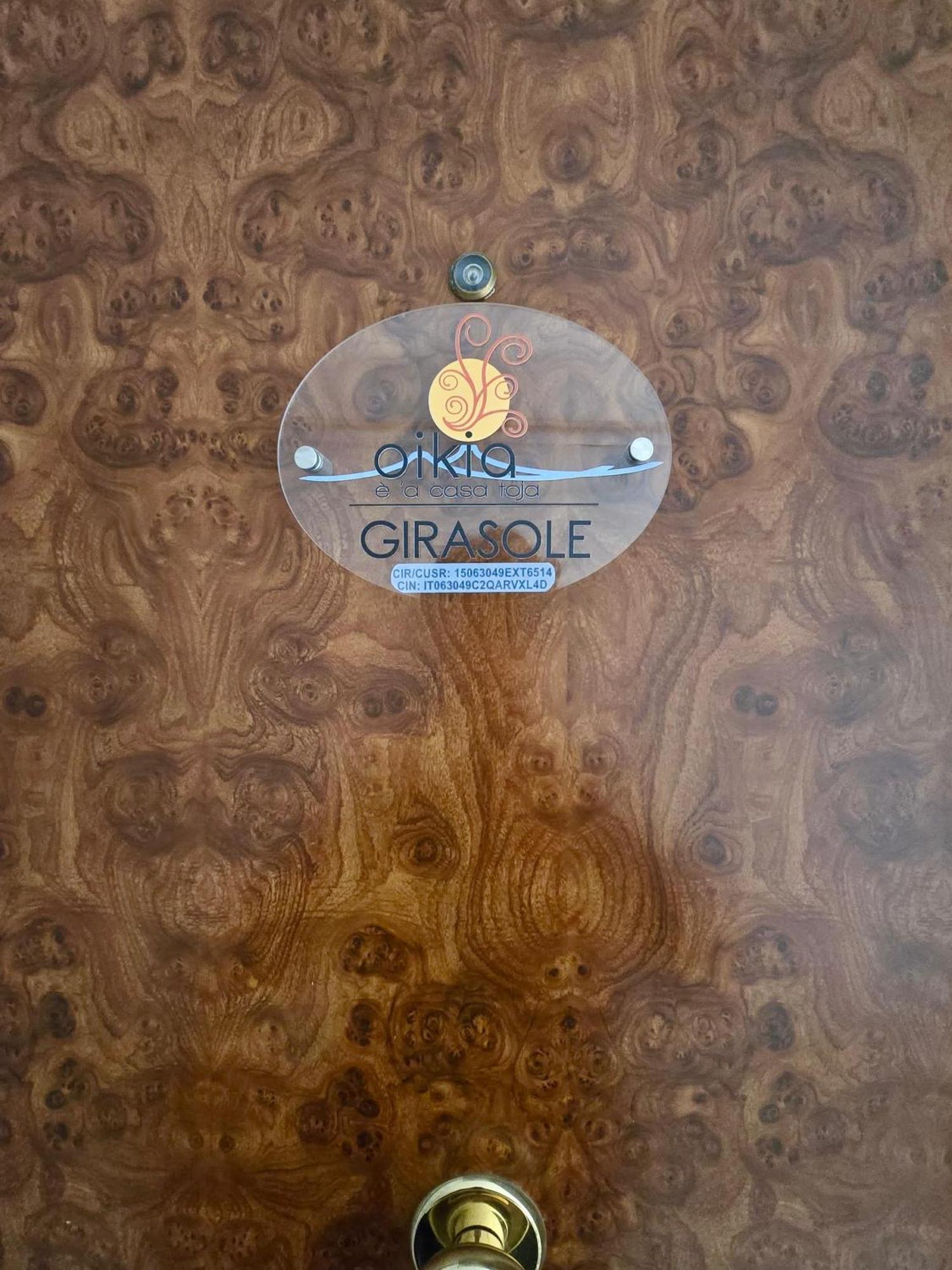 Casa Vacanze Oikia - Room Girasole Neapol Exteriér fotografie