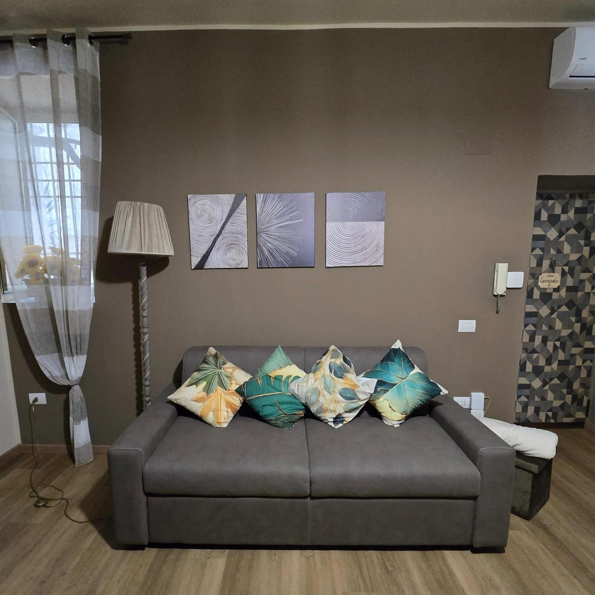 Casa Vacanze Oikia - Room Girasole Neapol Exteriér fotografie